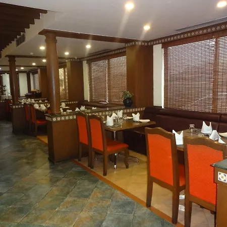 Hotel Grand Palace-3